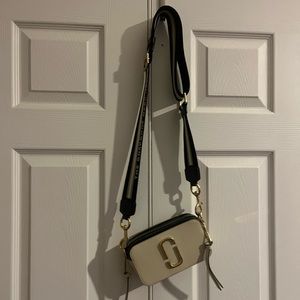 Marc Jacobs Snapshot Crossbody Camara Bag